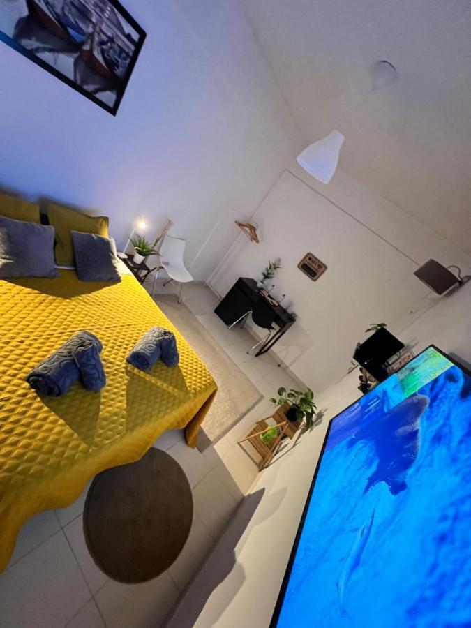 Cardia'S Guest House Sacavem Ngoại thất bức ảnh