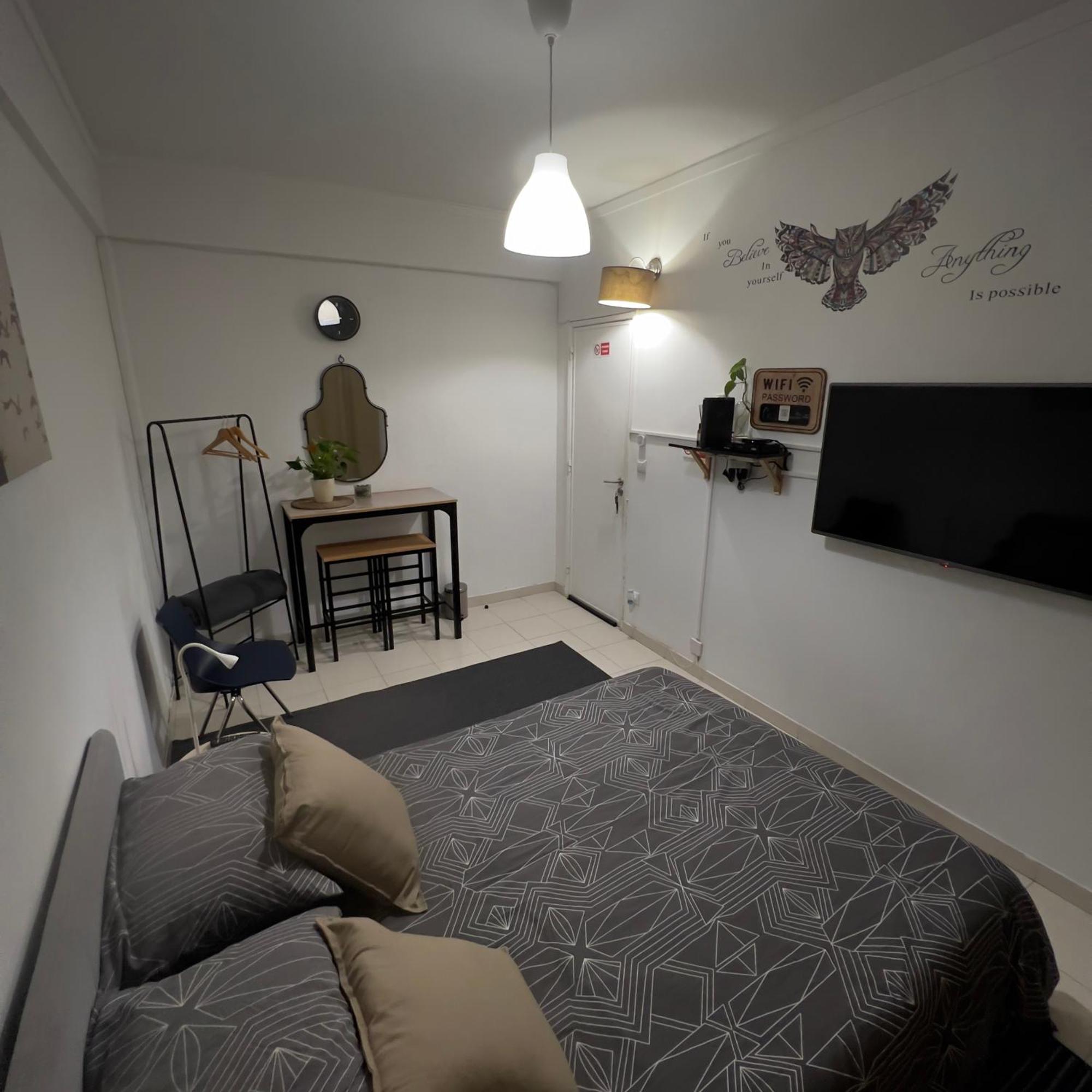 Cardia'S Guest House Sacavem Ngoại thất bức ảnh