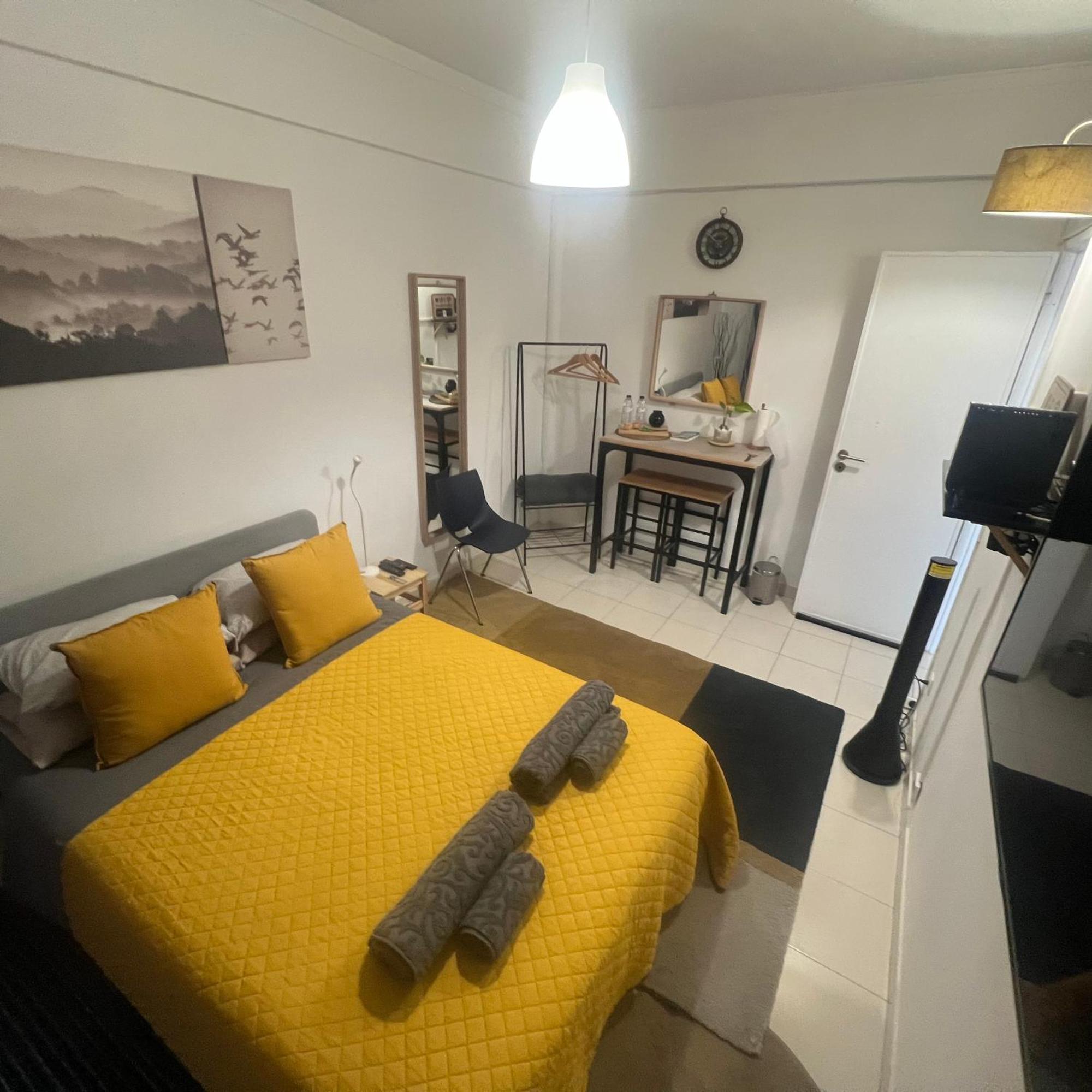 Cardia'S Guest House Sacavem Ngoại thất bức ảnh