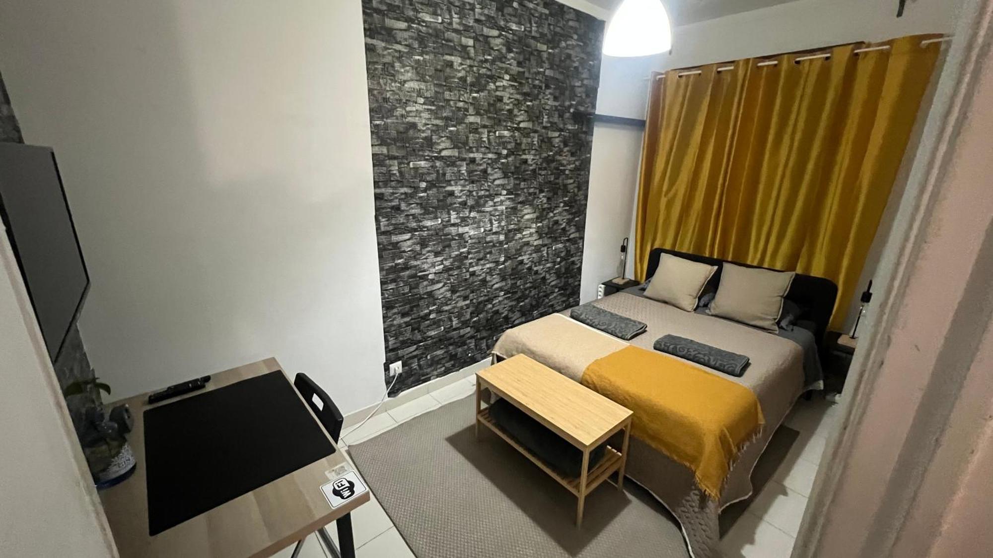 Cardia'S Guest House Sacavem Ngoại thất bức ảnh